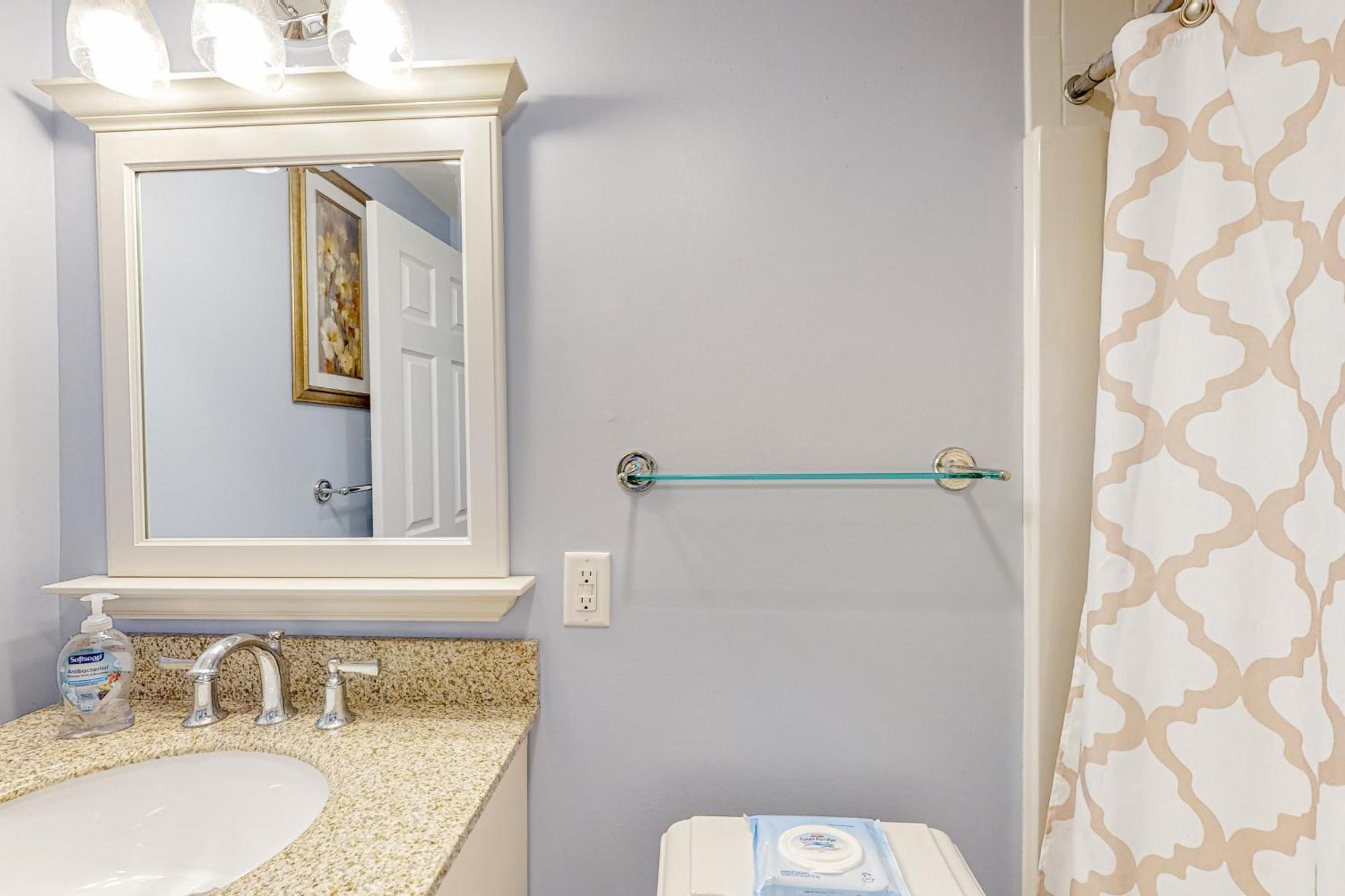Brookhaven Condos Ludlow Room photo