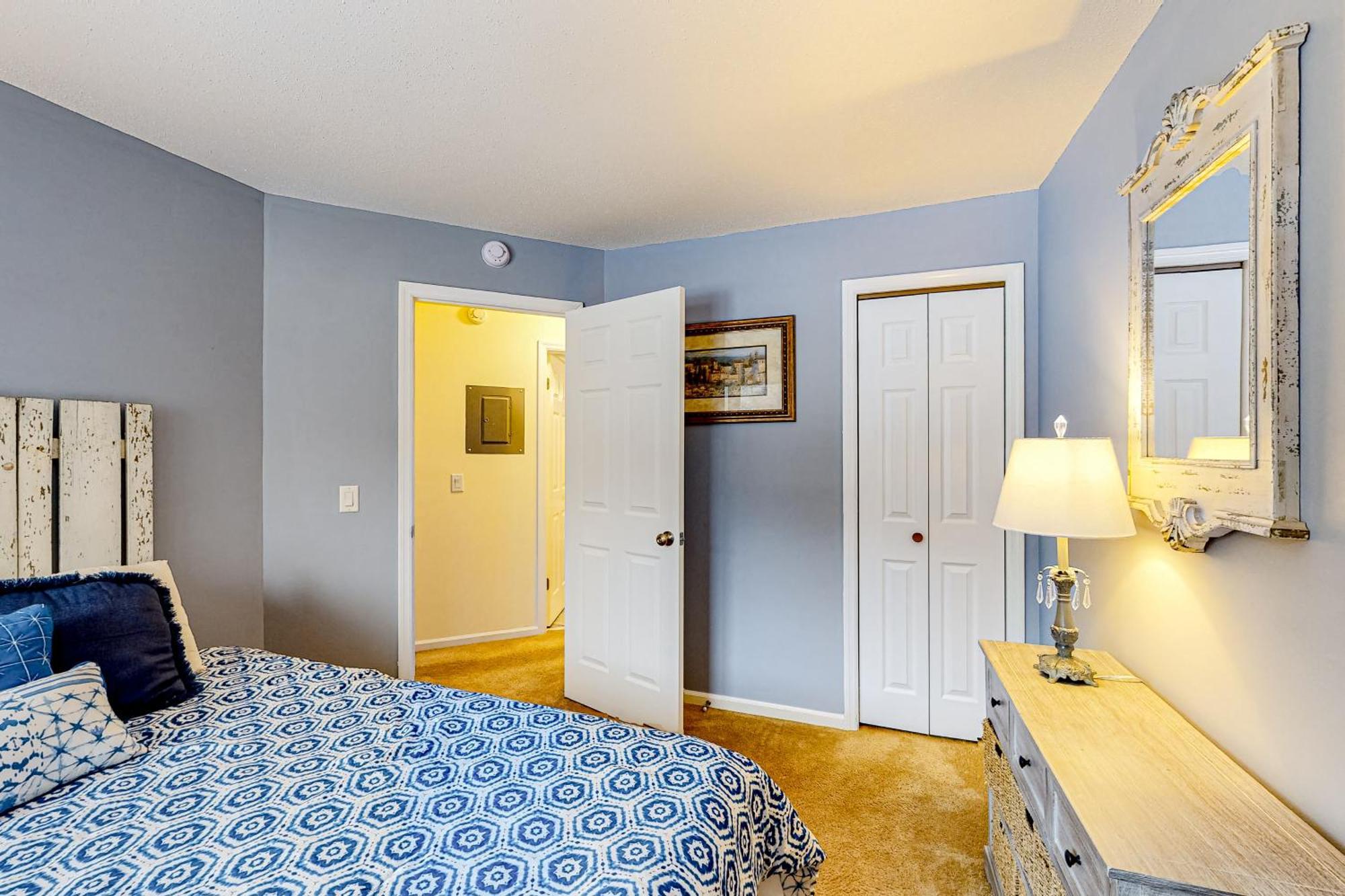Brookhaven Condos Ludlow Room photo